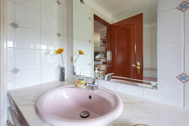 Homestay Sun House Iii - Near Sintra - Kitchen - Pool Mem Martins